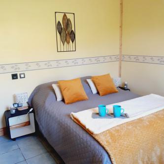 Chalet Mélèze - Jolie chambre -1  lit 2 personnes