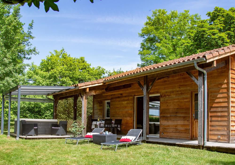 chalet avec spa privatif dans le Gers - Chalet Cedre